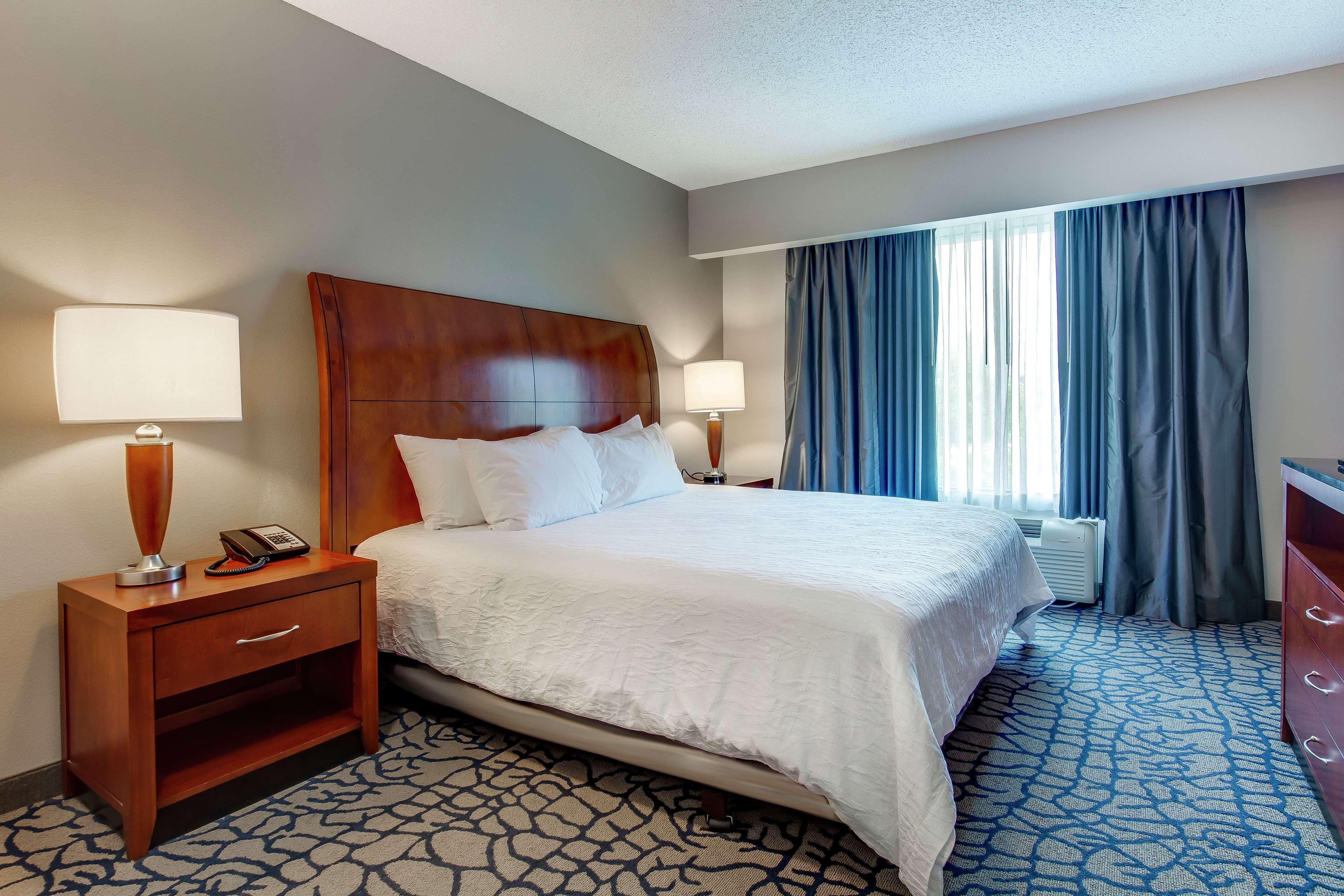 Hilton Garden Inn Louisville-Northeast Kültér fotó