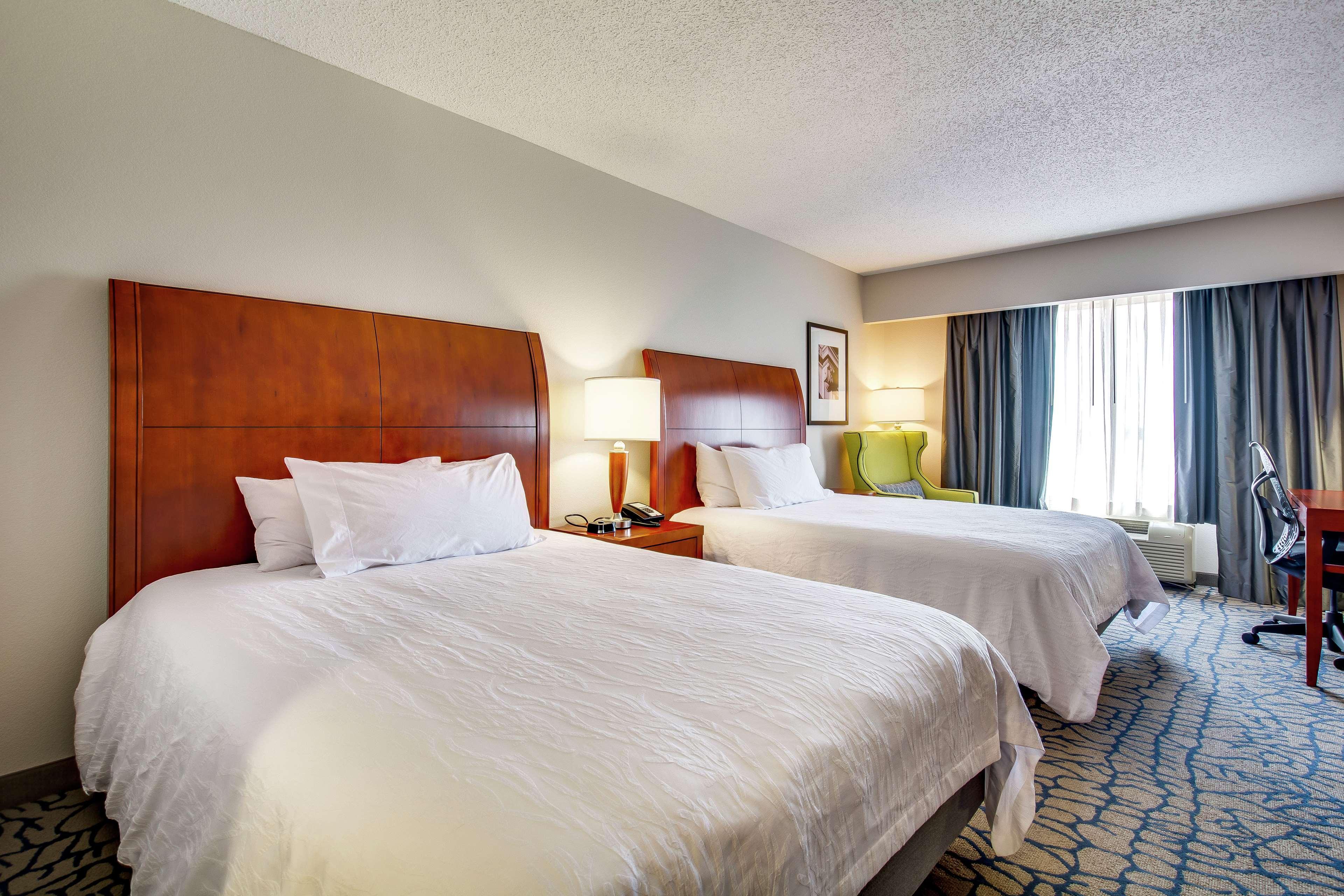 Hilton Garden Inn Louisville-Northeast Kültér fotó