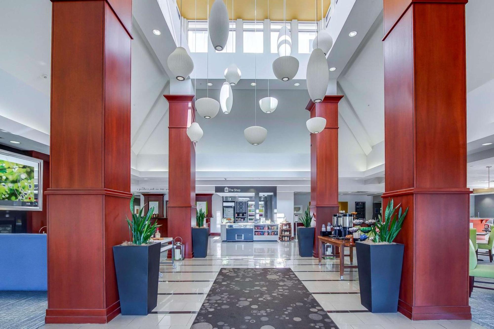 Hilton Garden Inn Louisville-Northeast Kültér fotó