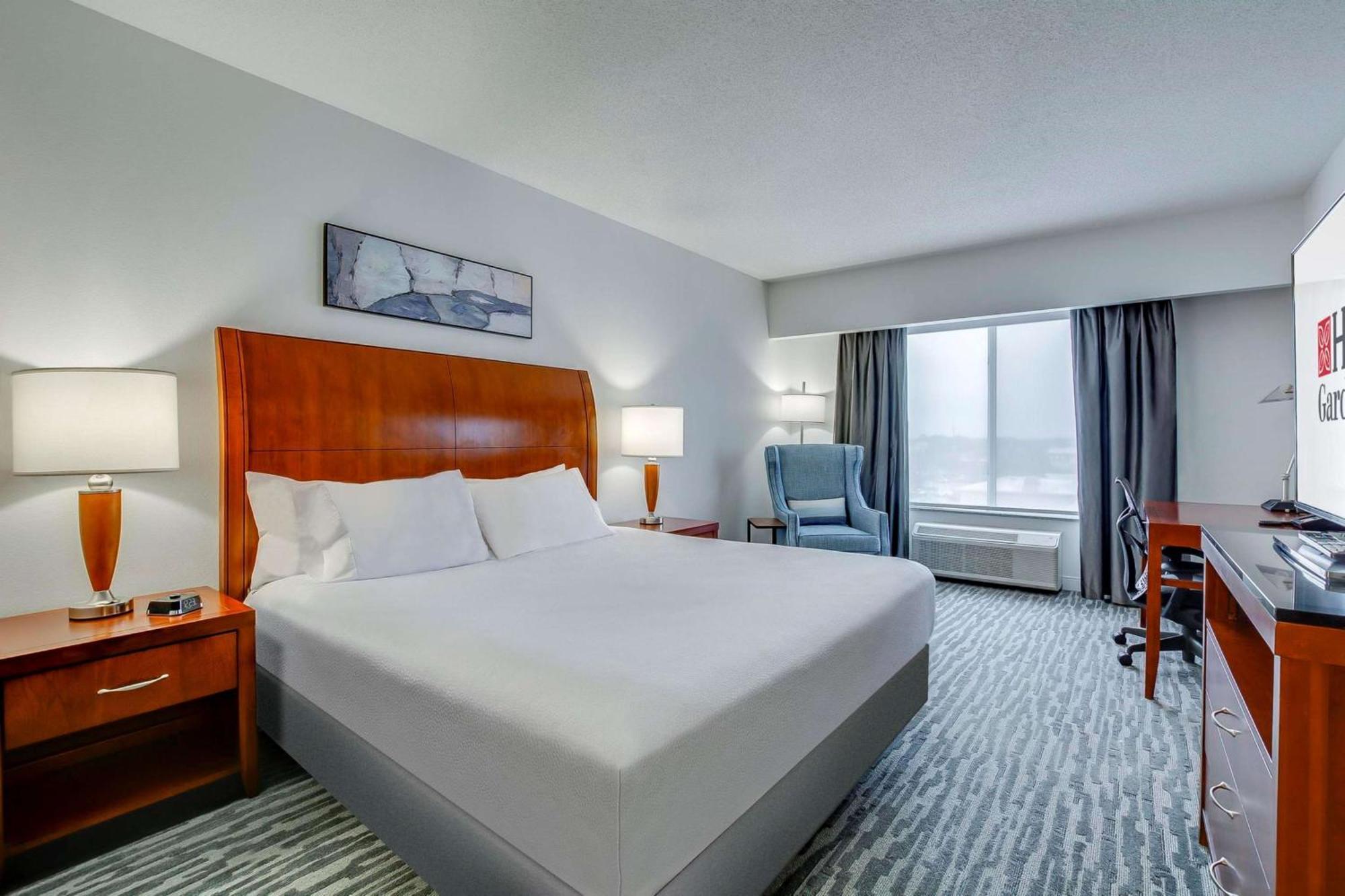 Hilton Garden Inn Louisville-Northeast Kültér fotó