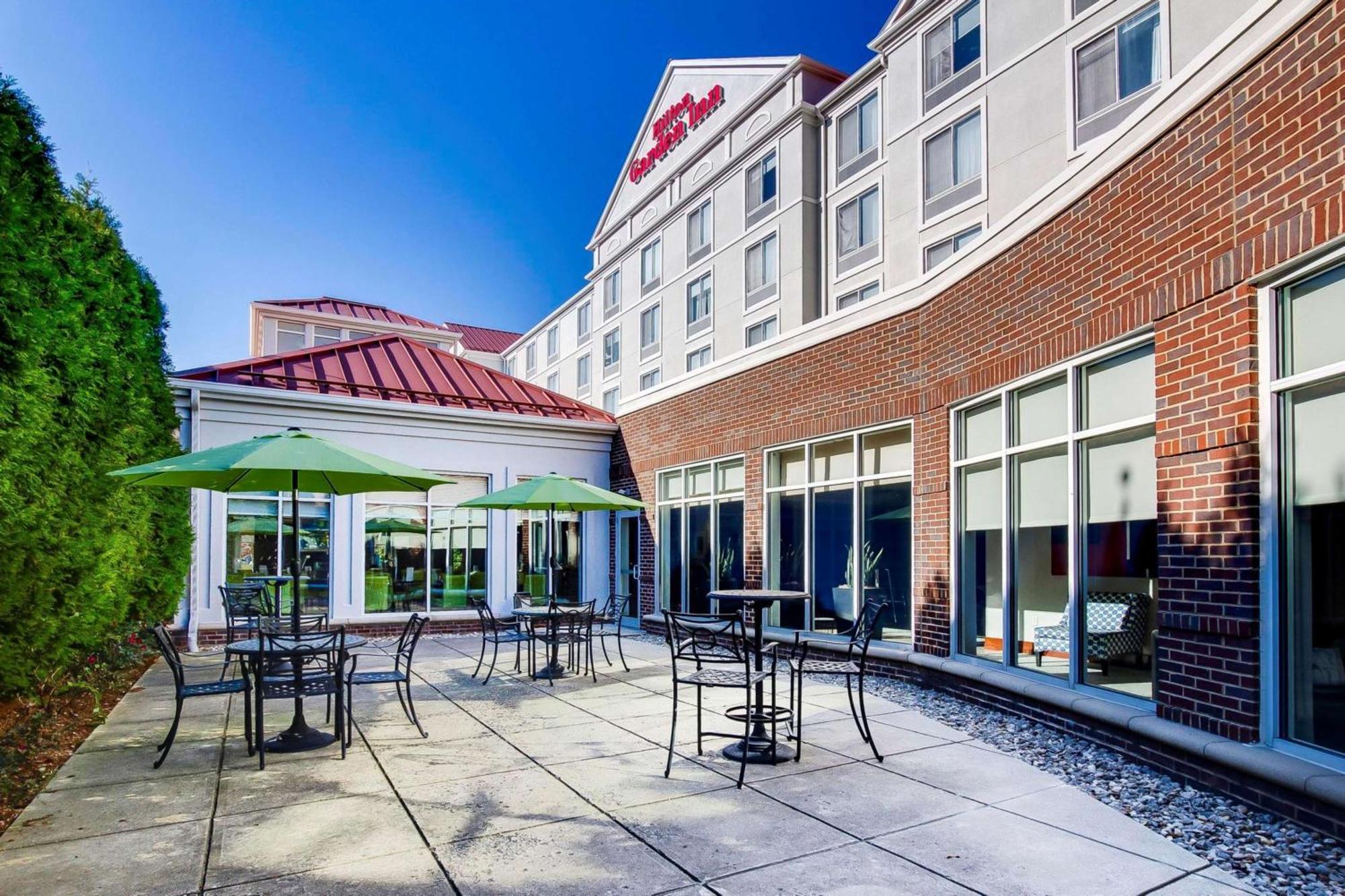 Hilton Garden Inn Louisville-Northeast Kültér fotó